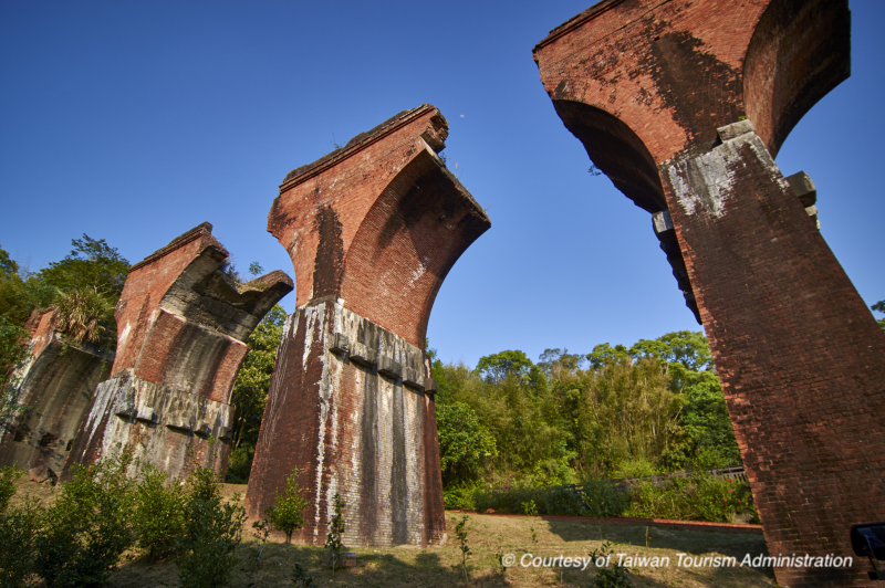 (Culture) Remains of Longteng Bridge