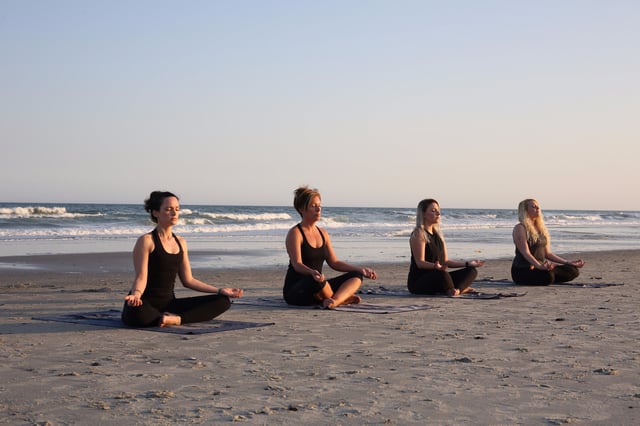 How to Practice Yoga Outside