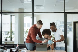 Choosing the Right Tour Operator Software: Enhancing Efficiency and Customer Experience