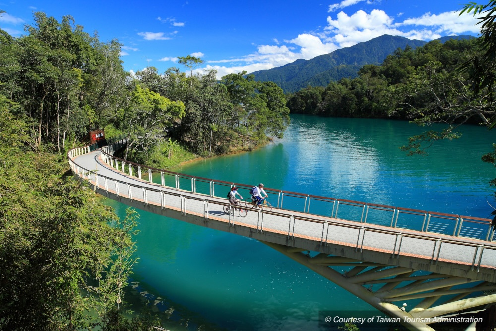 Sun Moon Lake Cycling (Nature)